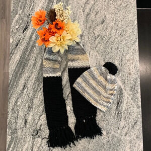 Handmade crochet beanie and scarf set🤩